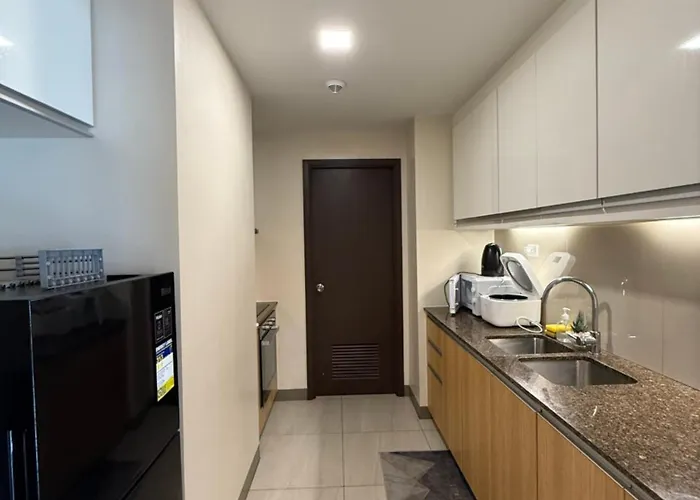 Comfortable 3 Bedroom Seaview Next To Okada Casino Airports Moa Manila